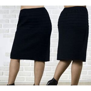 NWOT CALVIN KLEIN Women’s Pencil Skirt Sz 8 Black  Textured Striped Knee Length*